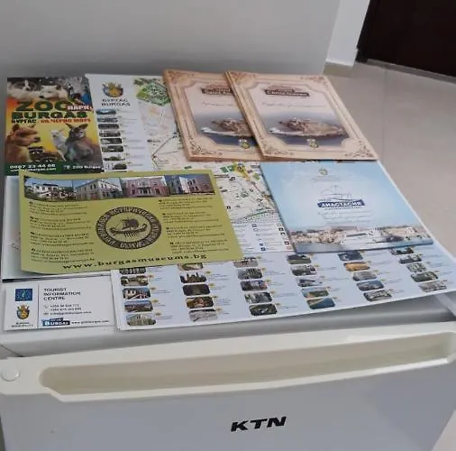 Super Center, Modern Under The Stars * Μπουργκάς