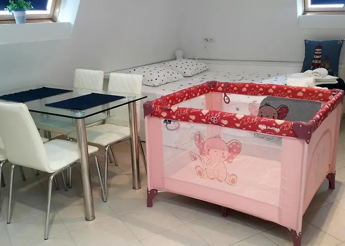 Super Center, Modern Under The Stars * Burgas